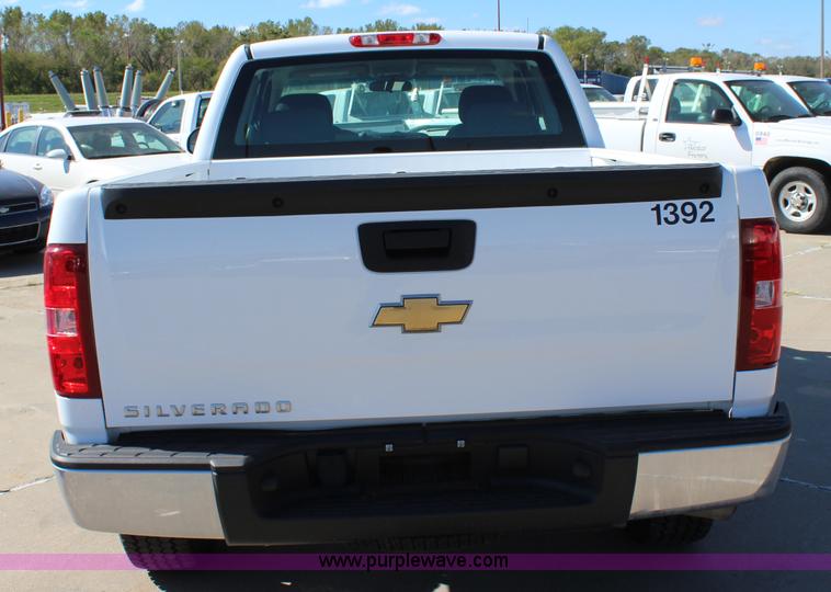 image for item L2320 2008 Chevrolet Silverado 1500 Ext. Cab pickup truck