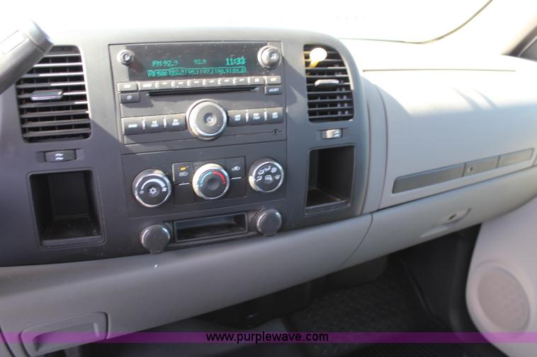 image for item L2320 2008 Chevrolet Silverado 1500 Ext. Cab pickup truck