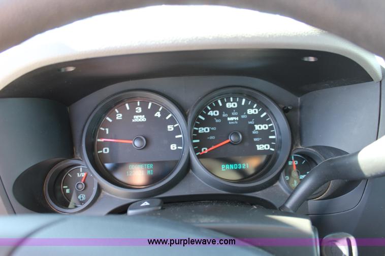 image for item L2320 2008 Chevrolet Silverado 1500 Ext. Cab pickup truck