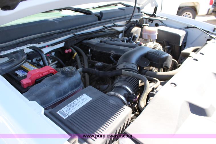 image for item L2320 2008 Chevrolet Silverado 1500 Ext. Cab pickup truck