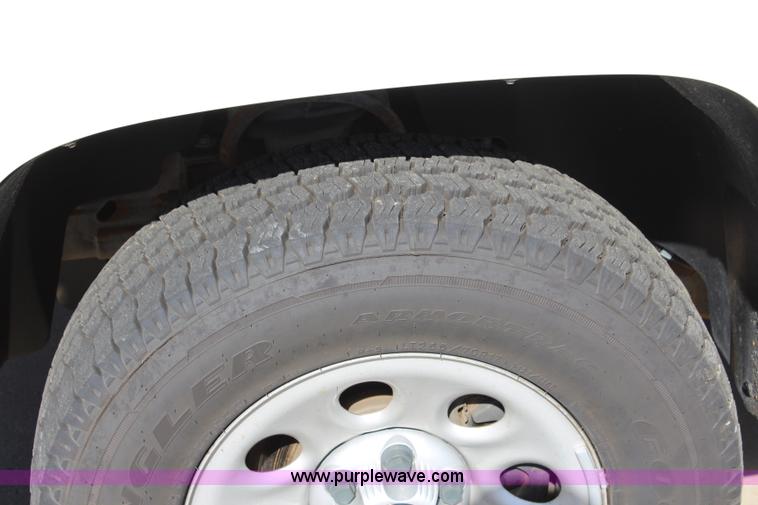 image for item L2320 2008 Chevrolet Silverado 1500 Ext. Cab pickup truck