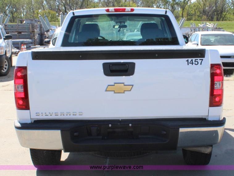 image for item L2322 2008 Chevrolet Silverado 1500 Ext. Cab pickup truck