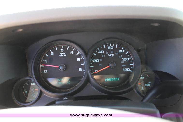 image for item L2322 2008 Chevrolet Silverado 1500 Ext. Cab pickup truck