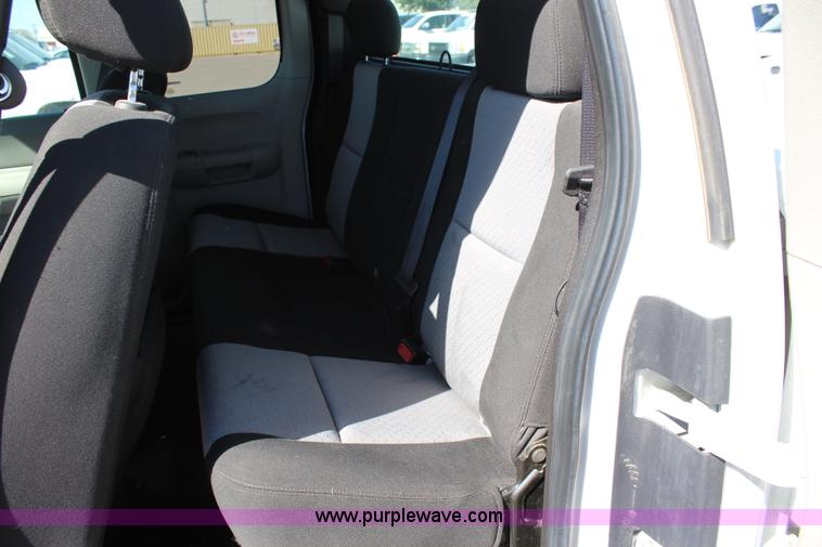 image for item L2322 2008 Chevrolet Silverado 1500 Ext. Cab pickup truck