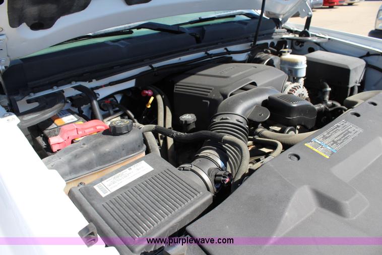 image for item L2322 2008 Chevrolet Silverado 1500 Ext. Cab pickup truck