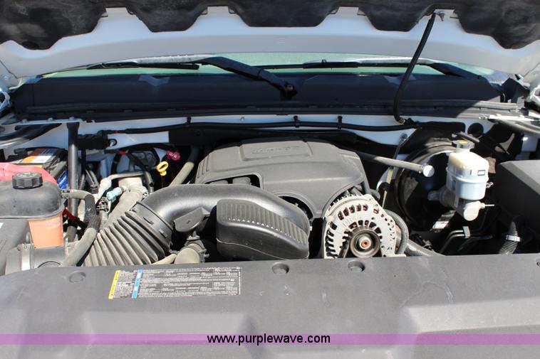 image for item L2322 2008 Chevrolet Silverado 1500 Ext. Cab pickup truck