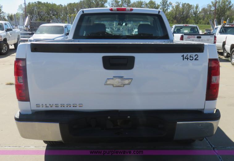 image for item L2323 2008 Chevrolet Silverado 1500 Ext. Cab pickup truck