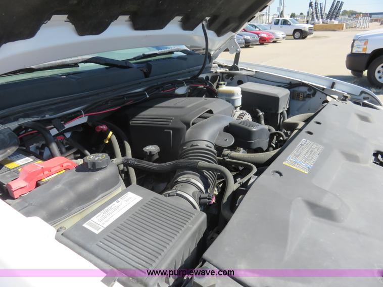 image for item L2323 2008 Chevrolet Silverado 1500 Ext. Cab pickup truck