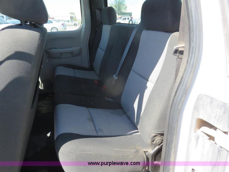 image for item L2324 2008 Chevrolet Silverado 1500 Ext. Cab pickup truck