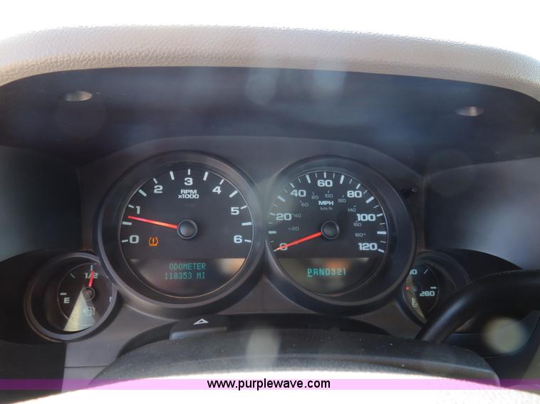 image for item L2324 2008 Chevrolet Silverado 1500 Ext. Cab pickup truck