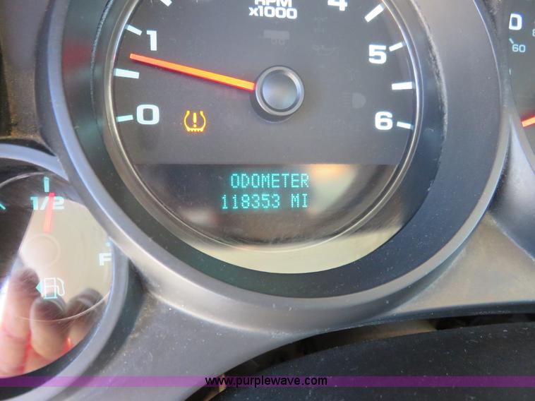 image for item L2324 2008 Chevrolet Silverado 1500 Ext. Cab pickup truck