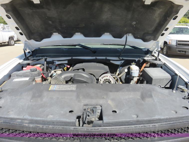 image for item L2324 2008 Chevrolet Silverado 1500 Ext. Cab pickup truck