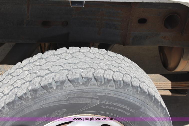 image for item L2326 2007 Chevrolet Silverado 2500HD Ext. Cab pickup truck