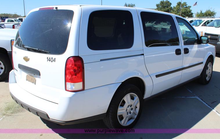 image for item L2333 2008 Chevrolet Uplander LS Ext. van