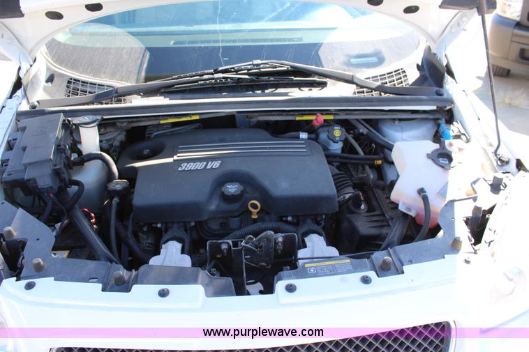 image for item L2333 2008 Chevrolet Uplander LS Ext. van