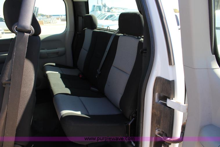 image for item L2334 2008 Chevrolet Silverado 1500 Ext. Cab pickup truck