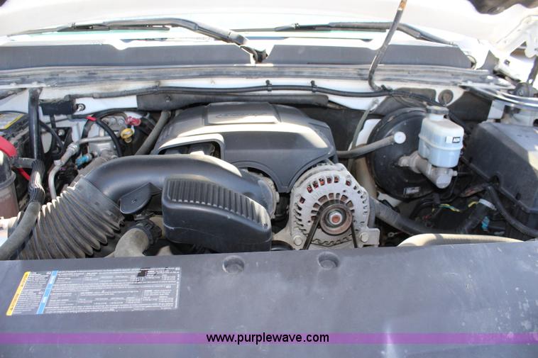 image for item L2334 2008 Chevrolet Silverado 1500 Ext. Cab pickup truck