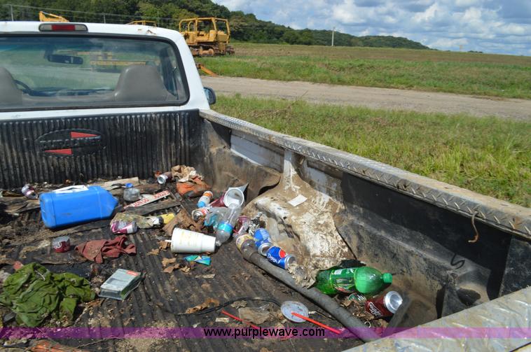 image for item L4076 1996 Ford F250 HD XL pickup truck