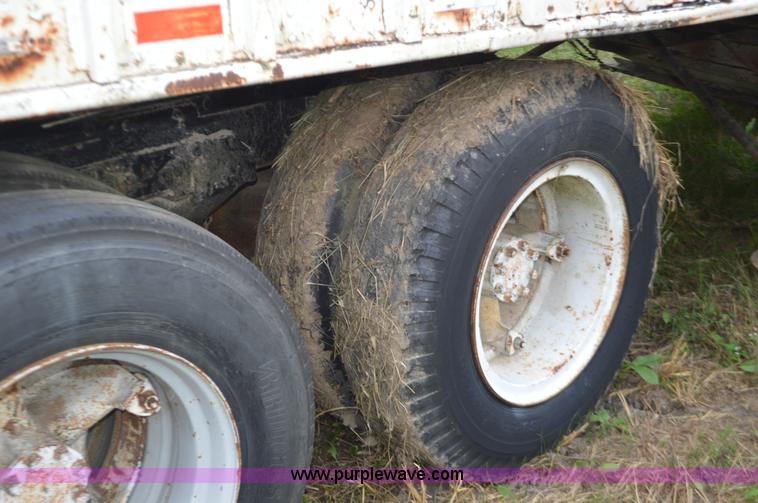 image for item L4089 1967 International semi truck