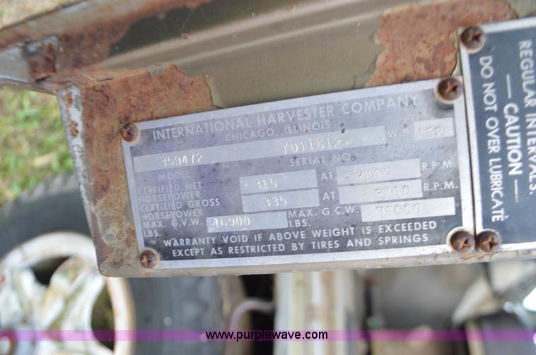 image for item L4089 1967 International semi truck