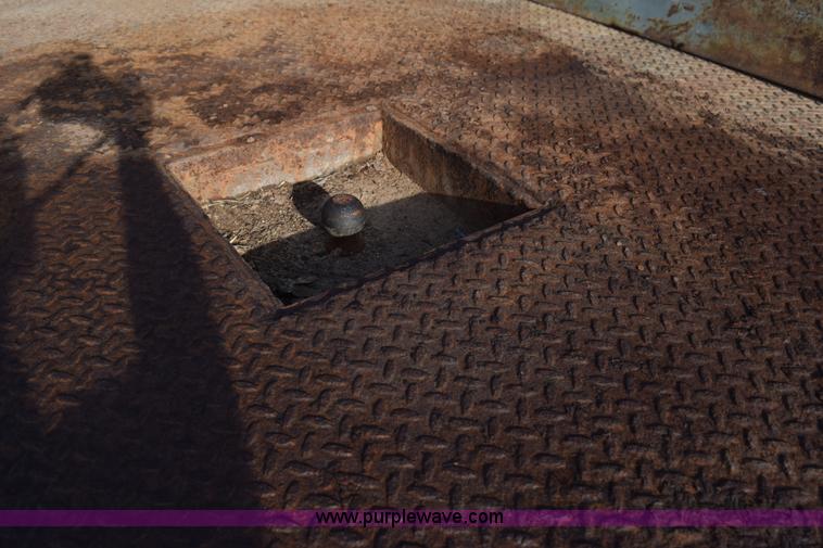 image for item L5003 1986 Ford F350 Crew Cab flatbed pickup truck