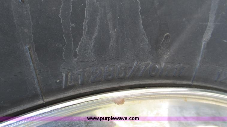 image for item L5261 2006 Dodge Ram 2500 Quad Cab pickup truck