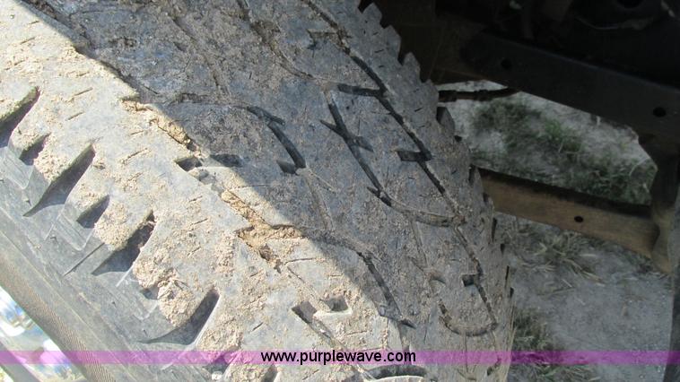 image for item L5261 2006 Dodge Ram 2500 Quad Cab pickup truck