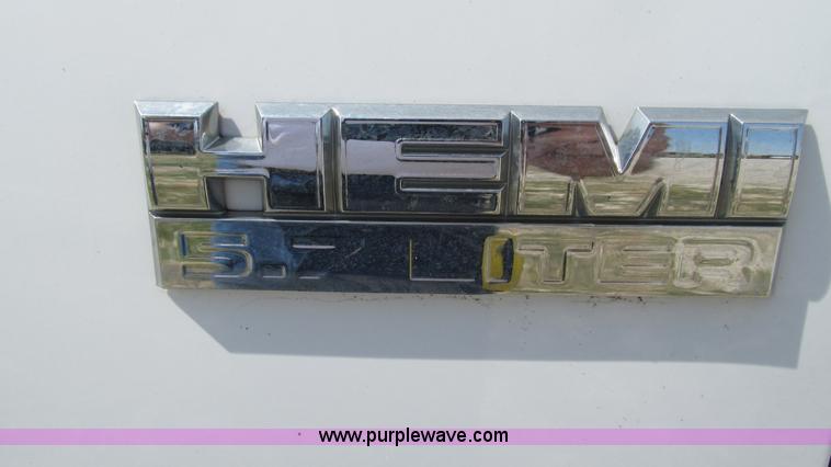 image for item L5261 2006 Dodge Ram 2500 Quad Cab pickup truck