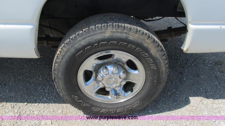 image for item L5261 2006 Dodge Ram 2500 Quad Cab pickup truck