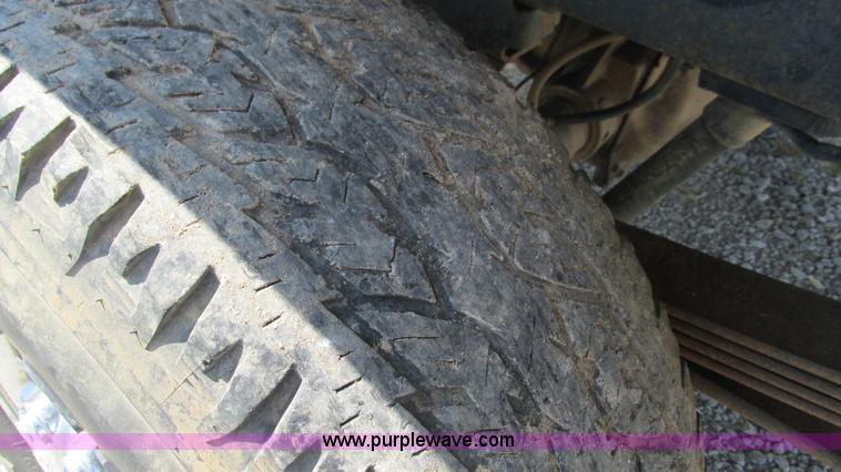 image for item L5261 2006 Dodge Ram 2500 Quad Cab pickup truck