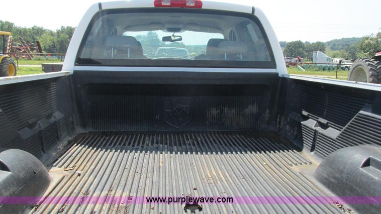image for item L5261 2006 Dodge Ram 2500 Quad Cab pickup truck