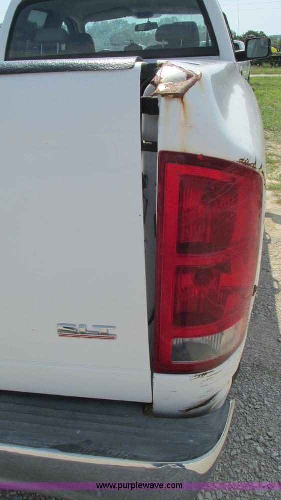 image for item L5261 2006 Dodge Ram 2500 Quad Cab pickup truck