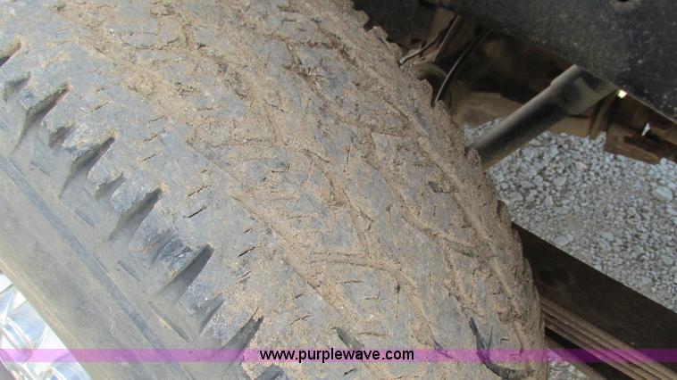 image for item L5261 2006 Dodge Ram 2500 Quad Cab pickup truck