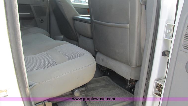 image for item L5261 2006 Dodge Ram 2500 Quad Cab pickup truck