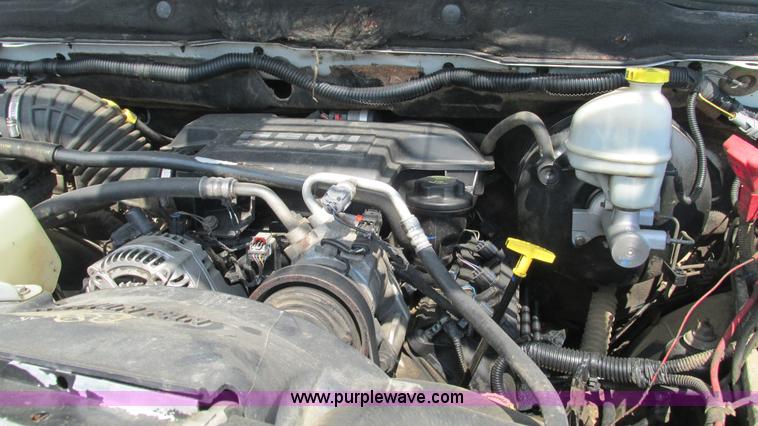 image for item L5261 2006 Dodge Ram 2500 Quad Cab pickup truck