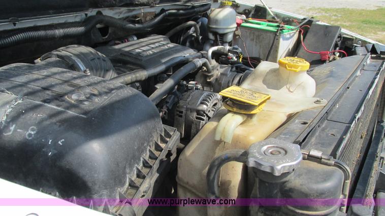 image for item L5261 2006 Dodge Ram 2500 Quad Cab pickup truck