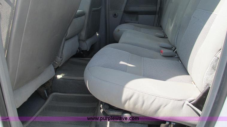 image for item L5261 2006 Dodge Ram 2500 Quad Cab pickup truck