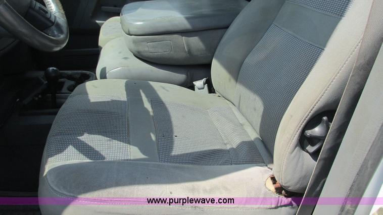 image for item L5261 2006 Dodge Ram 2500 Quad Cab pickup truck