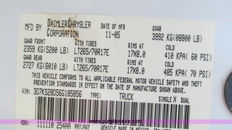 image for item L5261 2006 Dodge Ram 2500 Quad Cab pickup truck