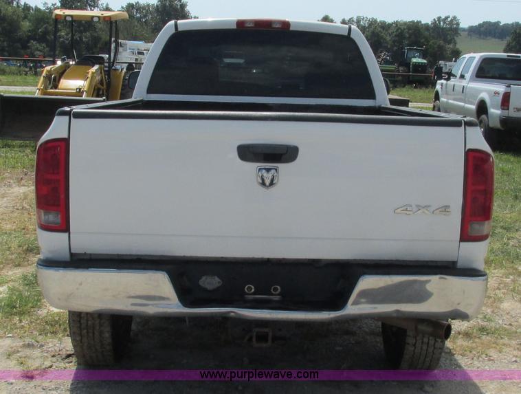 image for item L5262 2003 Dodge Ram 2500 Quad Cab pickup truck