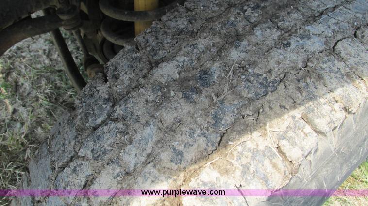 image for item L5262 2003 Dodge Ram 2500 Quad Cab pickup truck