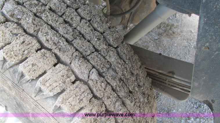 image for item L5262 2003 Dodge Ram 2500 Quad Cab pickup truck