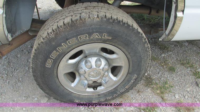 image for item L5262 2003 Dodge Ram 2500 Quad Cab pickup truck