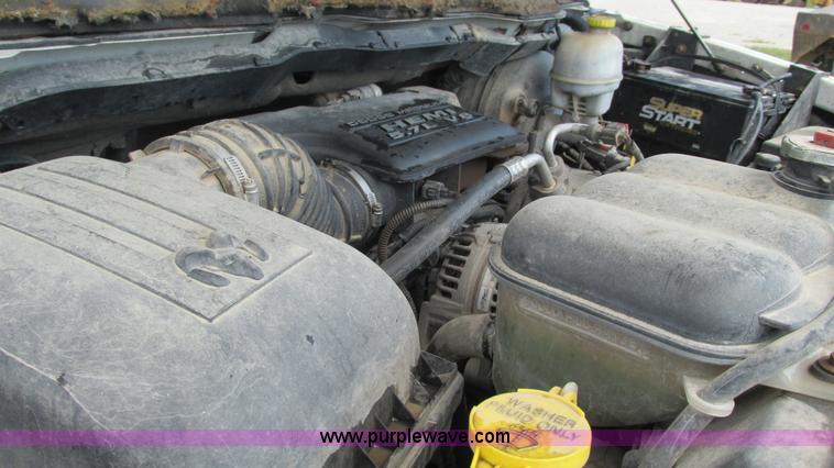 image for item L5262 2003 Dodge Ram 2500 Quad Cab pickup truck