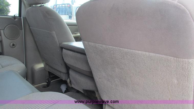 image for item L5262 2003 Dodge Ram 2500 Quad Cab pickup truck