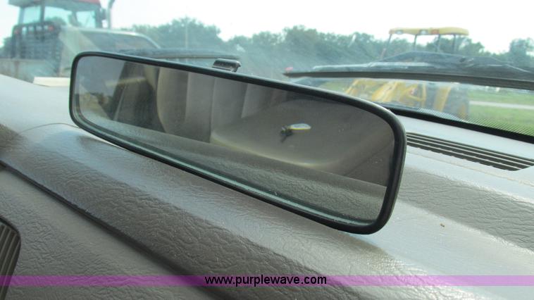 image for item L5262 2003 Dodge Ram 2500 Quad Cab pickup truck