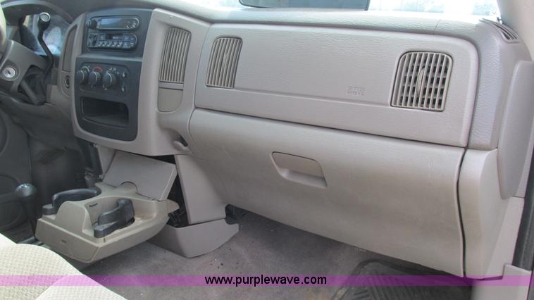 image for item L5262 2003 Dodge Ram 2500 Quad Cab pickup truck