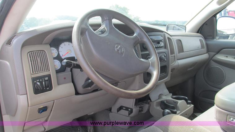 image for item L5262 2003 Dodge Ram 2500 Quad Cab pickup truck