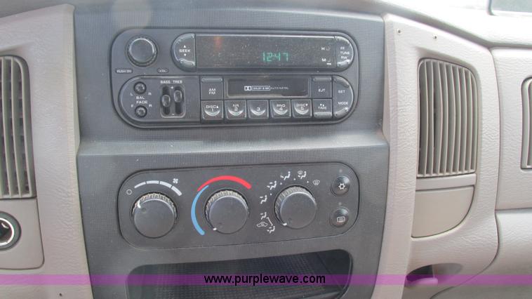 image for item L5262 2003 Dodge Ram 2500 Quad Cab pickup truck