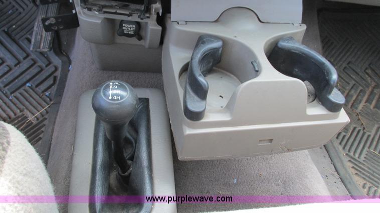 image for item L5262 2003 Dodge Ram 2500 Quad Cab pickup truck